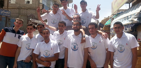 مشاريع طلابية تطوعية في اليمن لتوفير الطعام والدواء ومساعدة الأيتام والمحتاجين